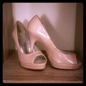 Nude Peep-toe Pumps